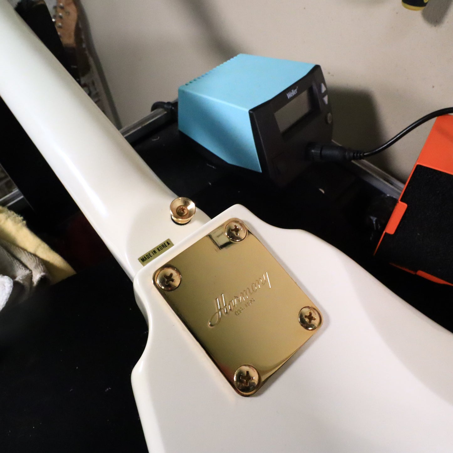 Harmony Flying V White NOS V666GT Electric Guitar  *Excellent Cond*