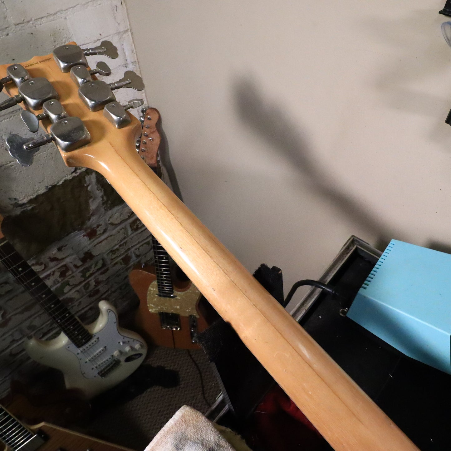 Vintage Hagstrom H-8 8-String Bass Sunburst 1960s