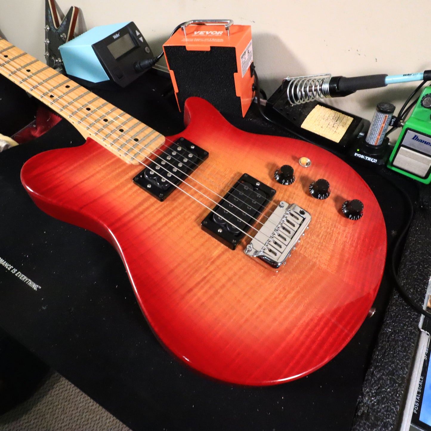 Dan Torres Custom Guitar Heritage Cherry Sunburst USA American Electric Guitar