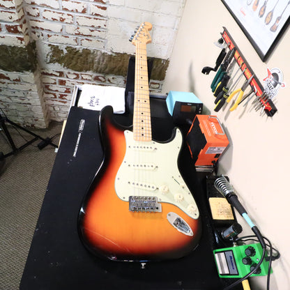 2004 Fender Stratocaster Standard Sunburst Mexico MIM Electric Guitar