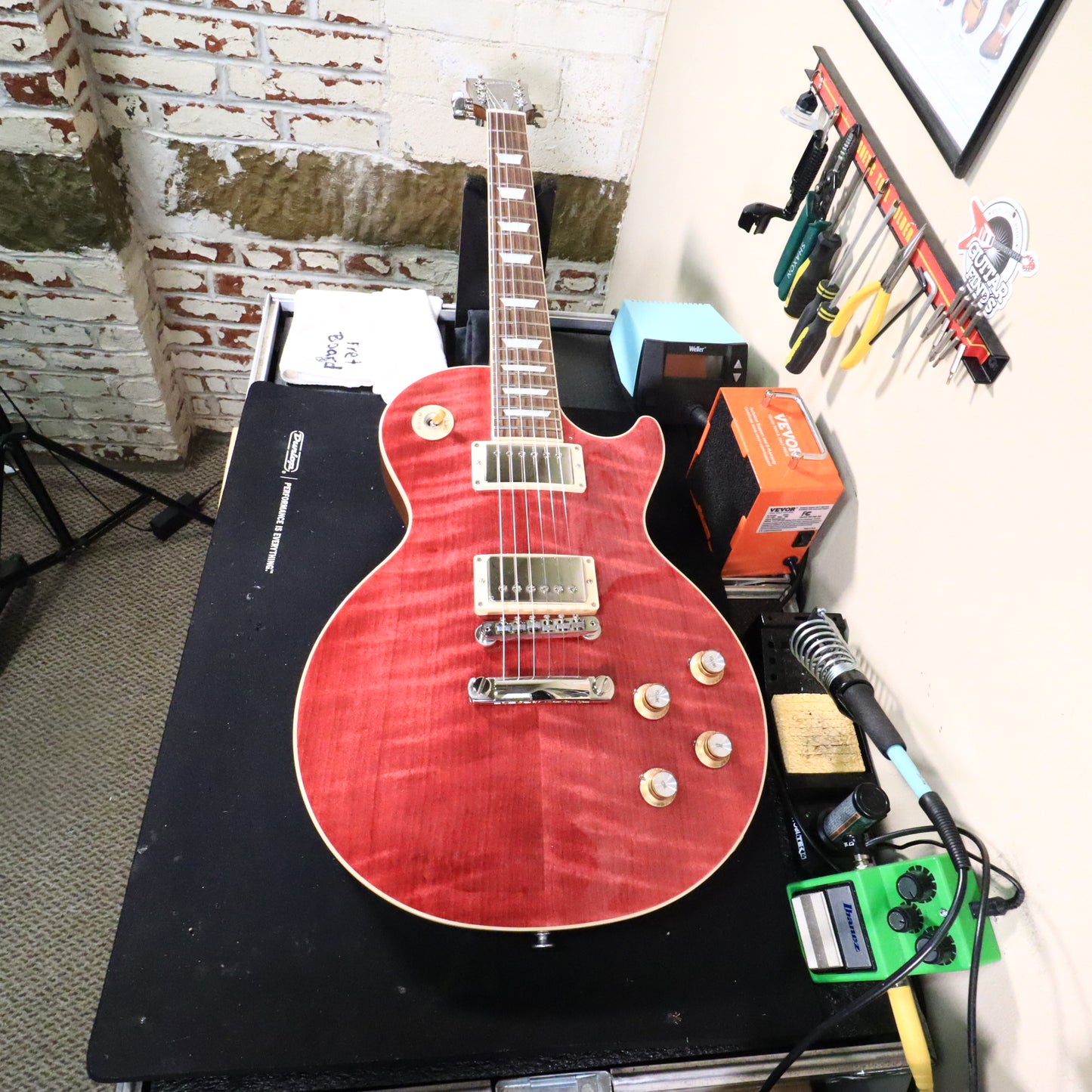 Gibson Les Paul Standard ‘50s Figured Top Electric Guitar Translucent Fuchsia