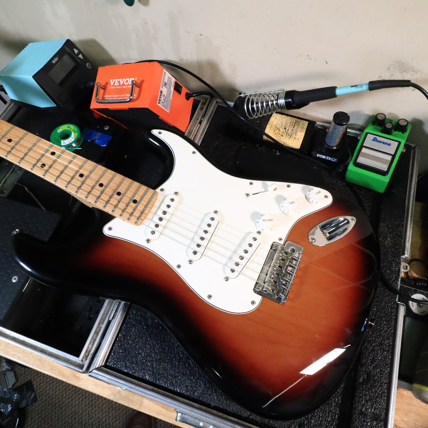 2021 Fender Player Stratocaster Maple Neck - 3-Tone Sunburst MIM
