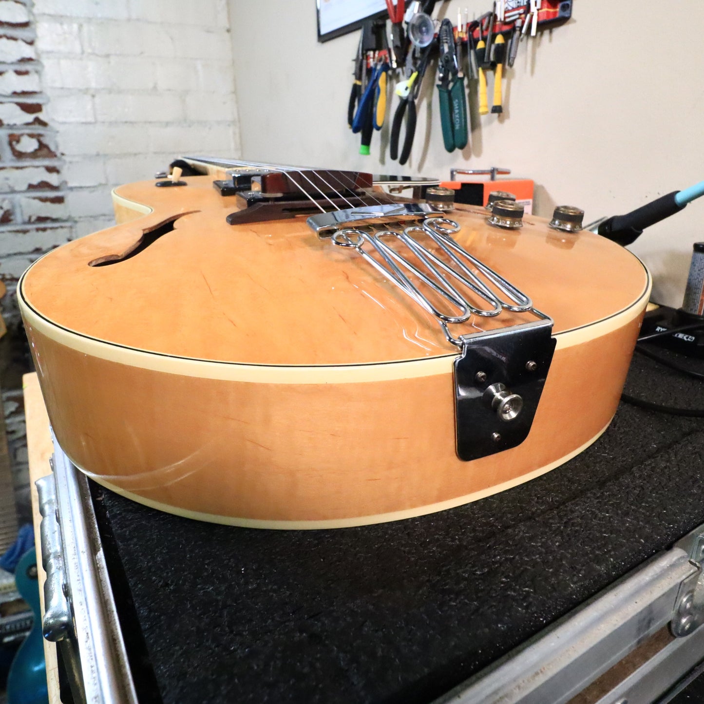 1981 Ibanez FA-100 Hollowbody Electric Guitar Natural