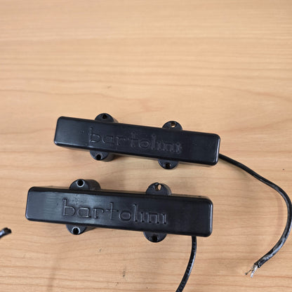 Bartolini 59J-L1 and 59J-LN1 Jazz 5 String Bass Pickup Set