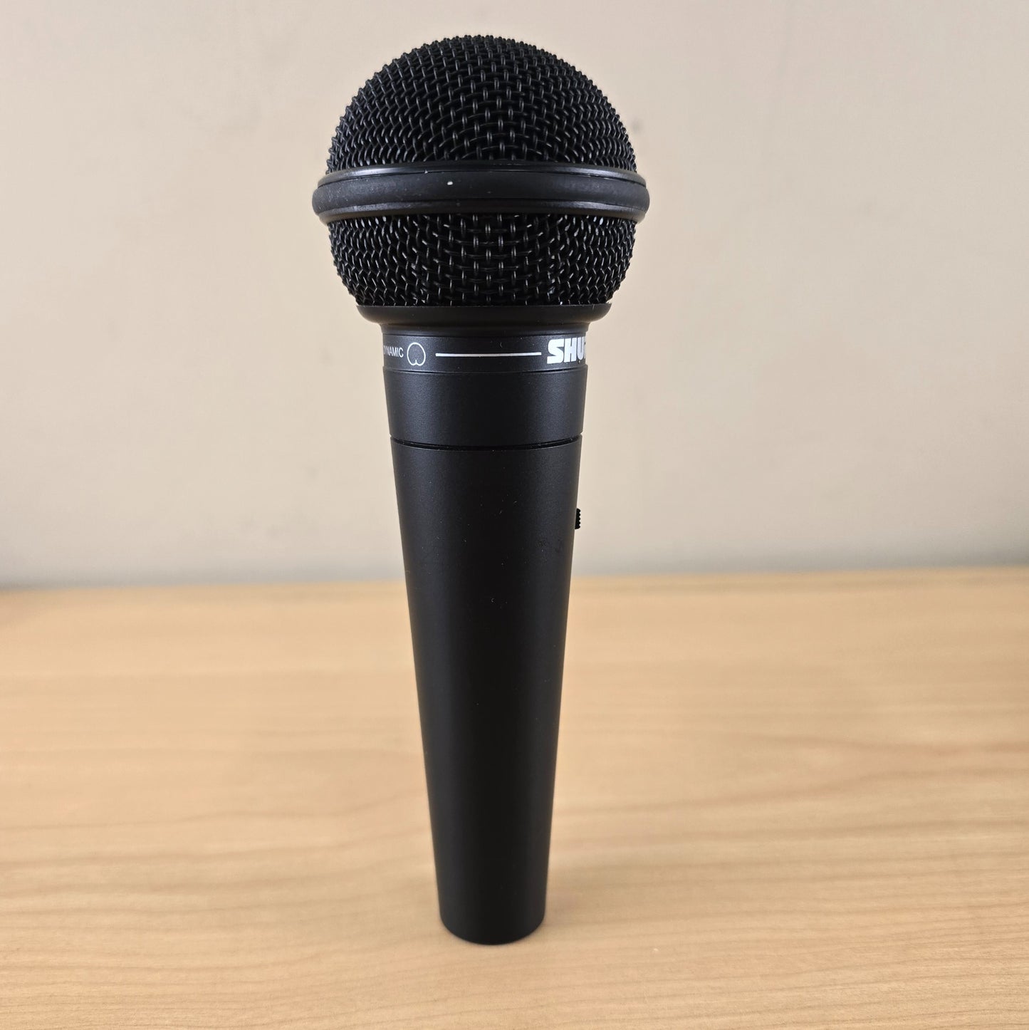 Shure AXS1 Dynamic Cardioid Microphone