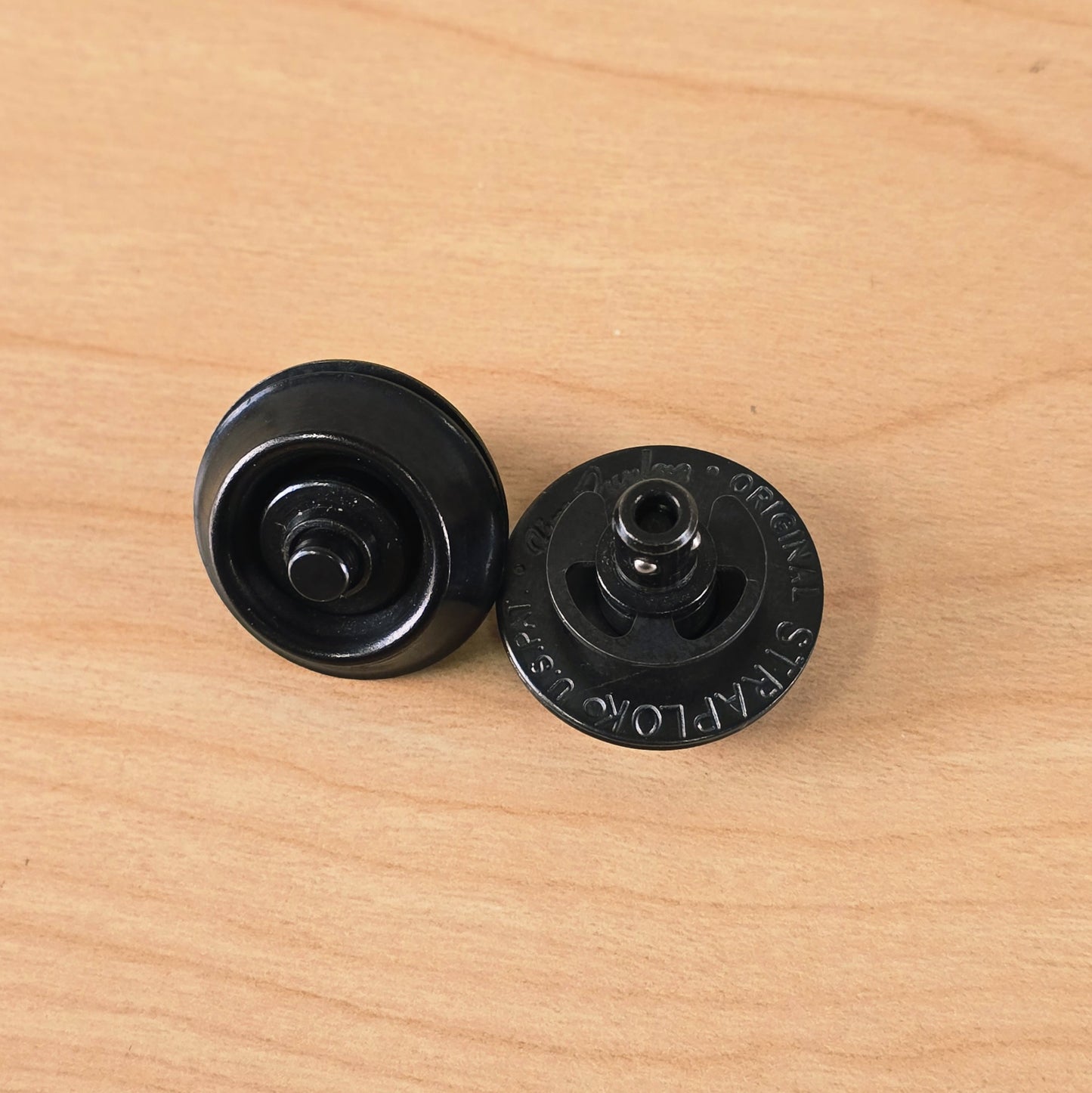 Jim Dunlop Original Straplok Strap Retainers - Black (Pair)