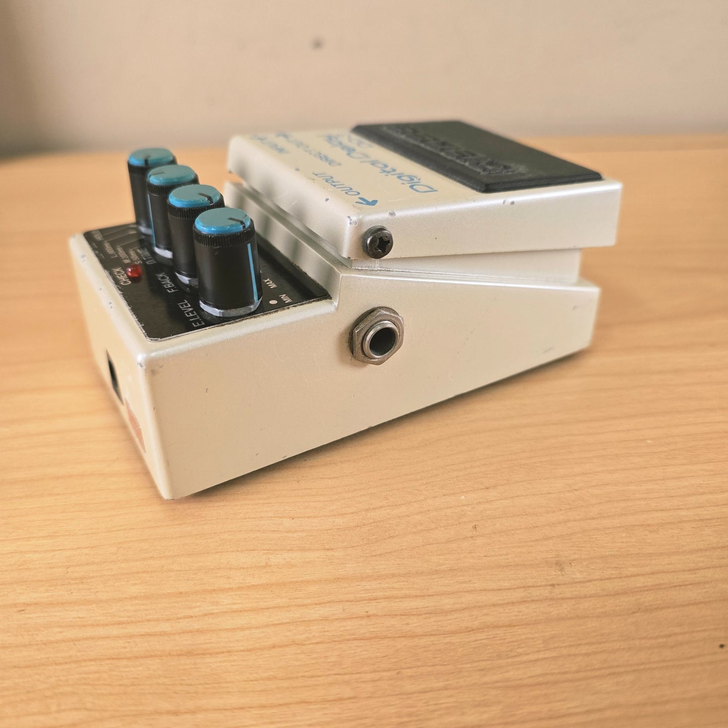 1995 Boss DD-3 Digital Delay Pedal ***Rare Pink Label***
