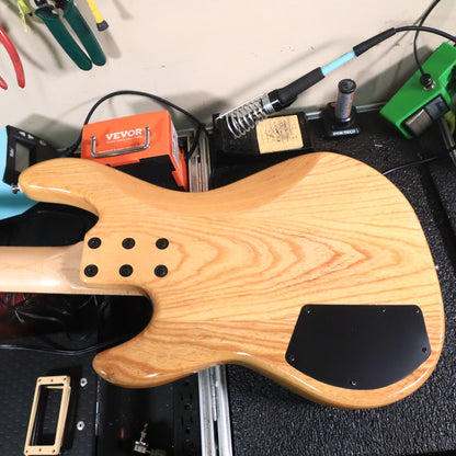 2007 G&L Tribute Series L-2000 Bass Guitar - Natural Gloss
