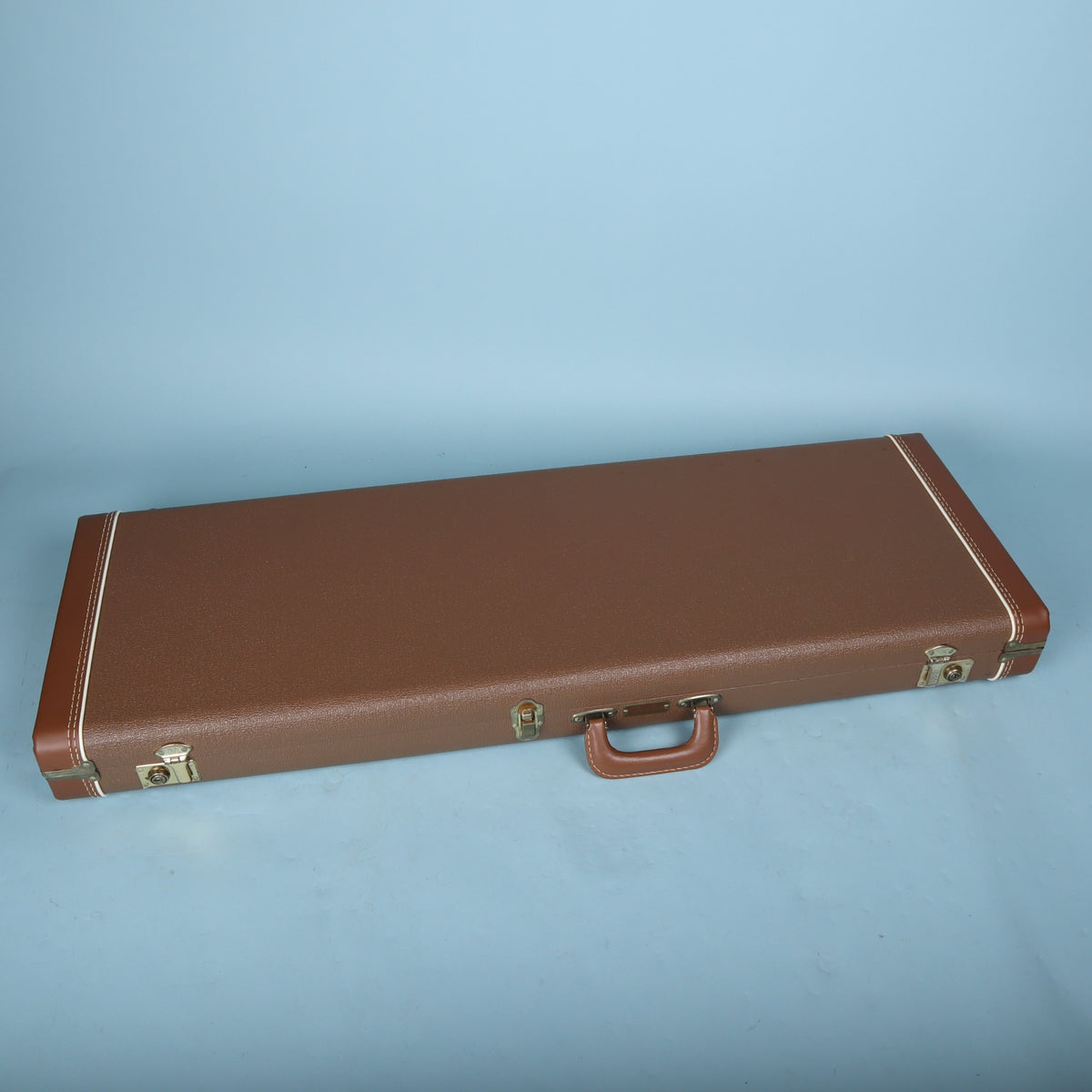 2000's Fender G&G Vintage Reissue Strat/Tele Hardshell Case Brown Gold Plush