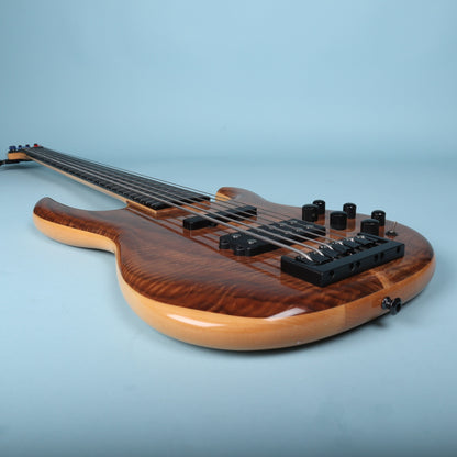 Carvin LB76 6-String Fretless Active Bass Guitar Figured Walnut Top Piezo
