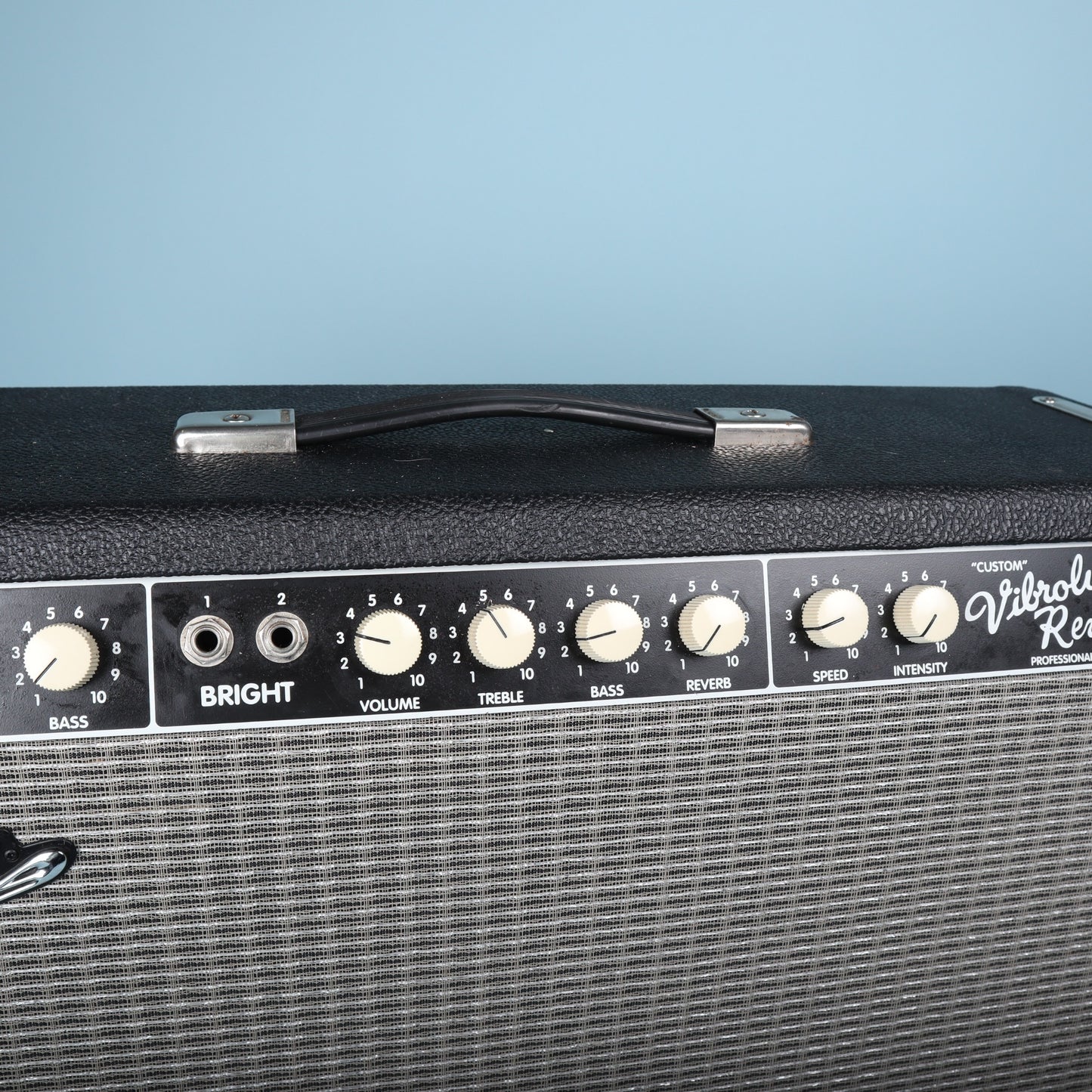 2005 Fender Custom Vibrolux Reverb 2x10 Professional Tube Amplifier