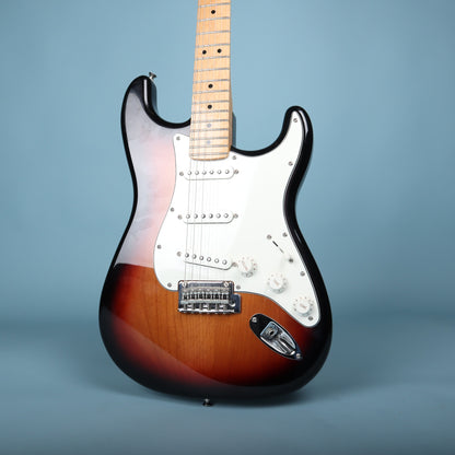 2021 Fender Player Stratocaster Maple Neck - 3-Tone Sunburst MIM
