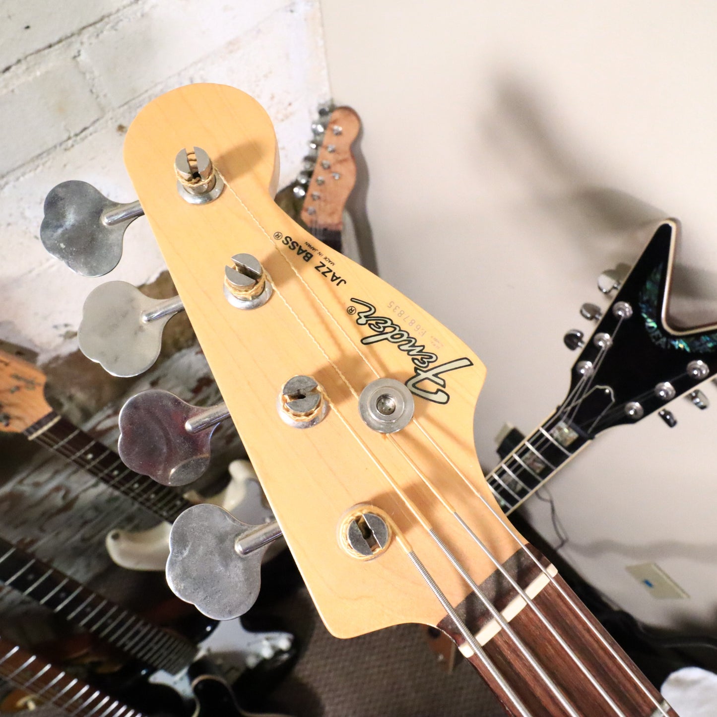 1986 Fender Jazz Bass Made in Japan Black Rosewood Fretboard