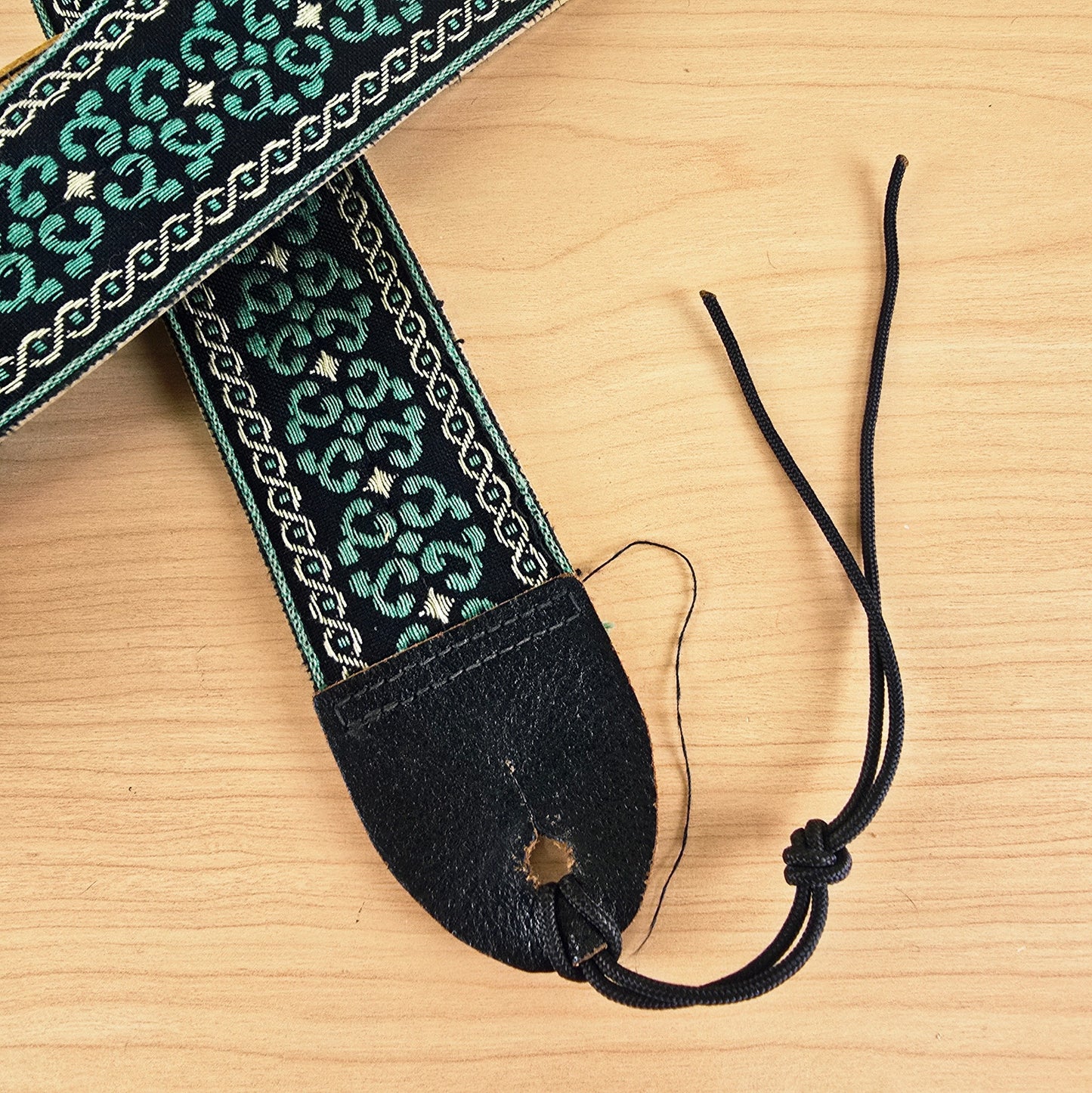 Vintage Woven Jacquard Guitar Strap Green Black Pattern