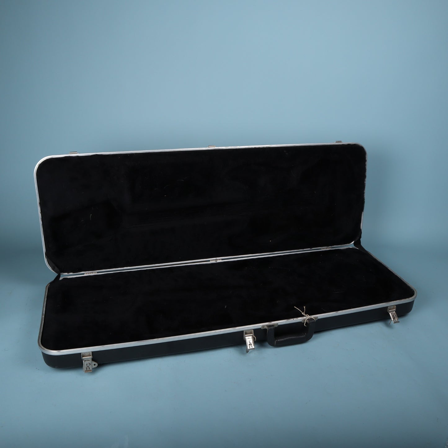 1980s Fender USA Molded Hardshell Rectangular Electric Guitar Case Black