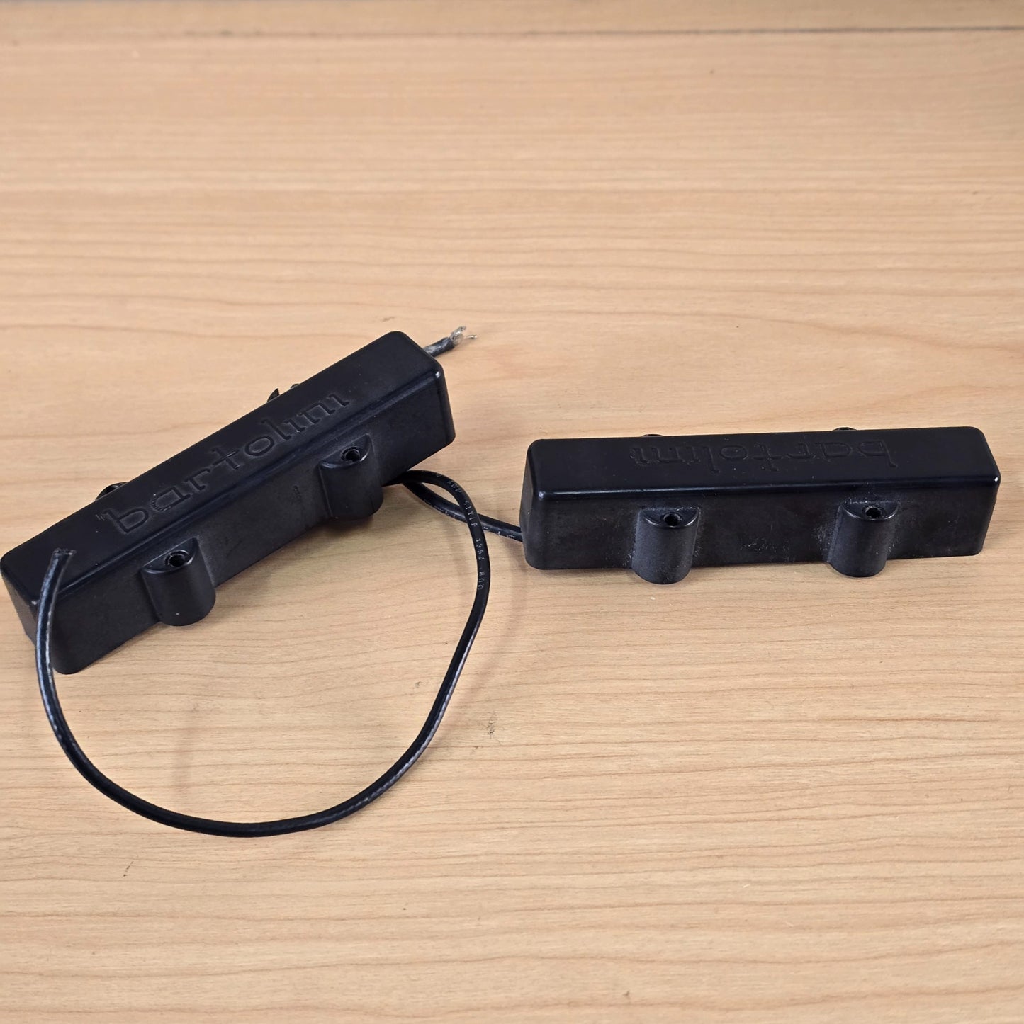 Bartolini 59J-L1 and 59J-LN1 Jazz 5 String Bass Pickup Set