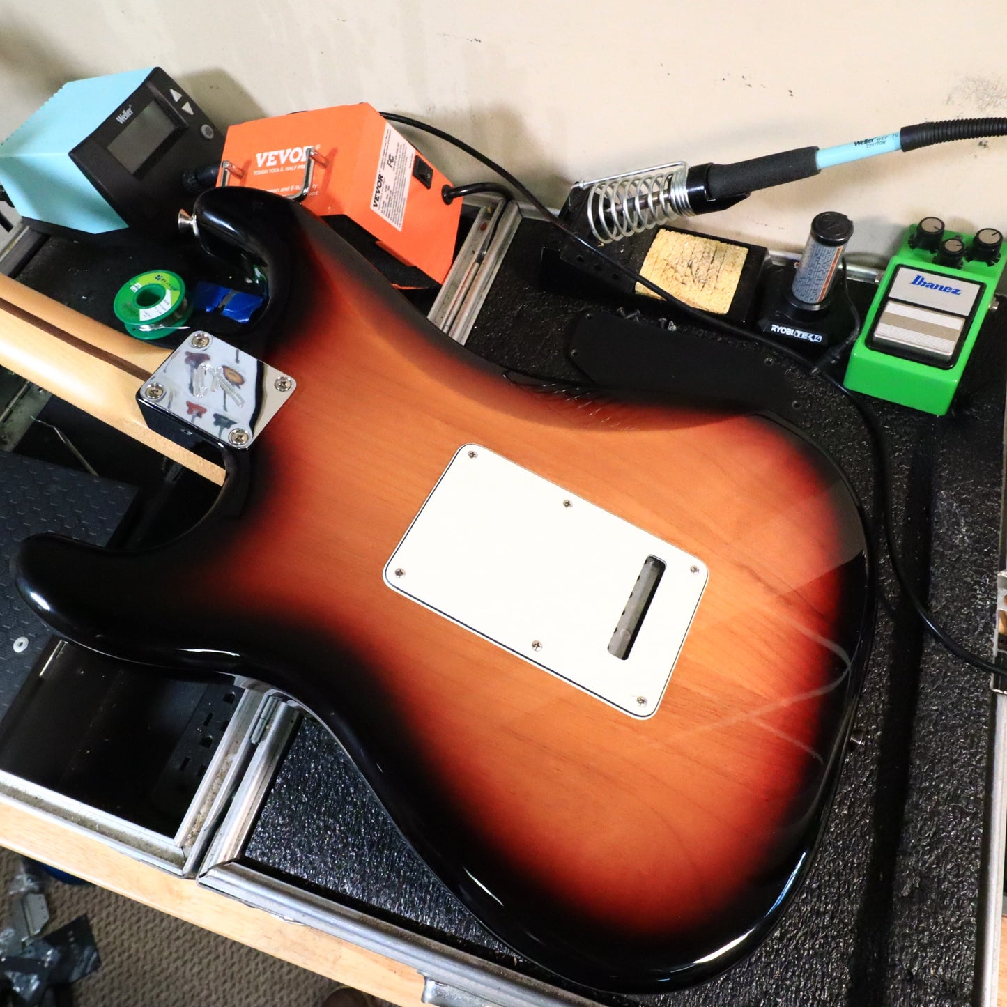 2021 Fender Player Stratocaster Maple Neck - 3-Tone Sunburst MIM