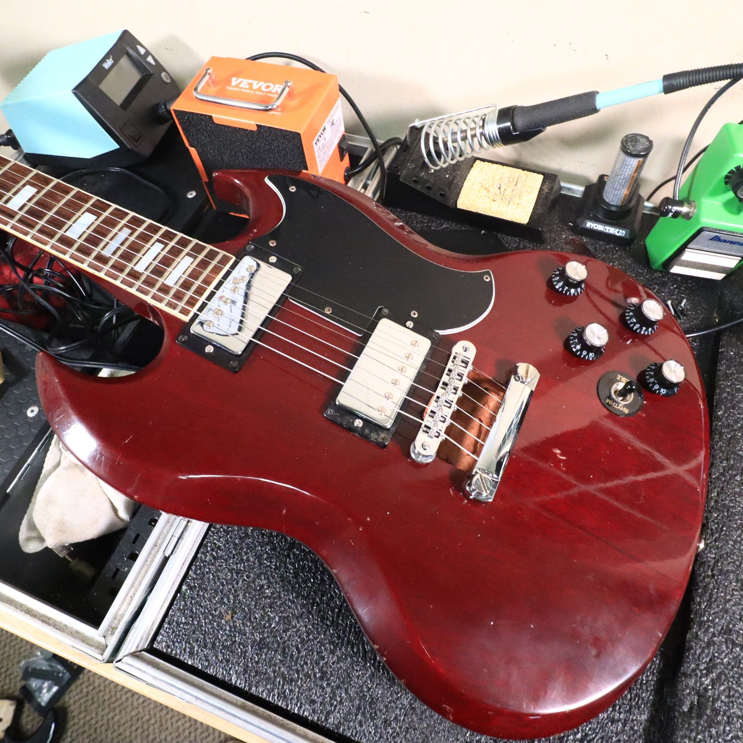 1982 Gibson SG Standard Cherry Red (Modified)