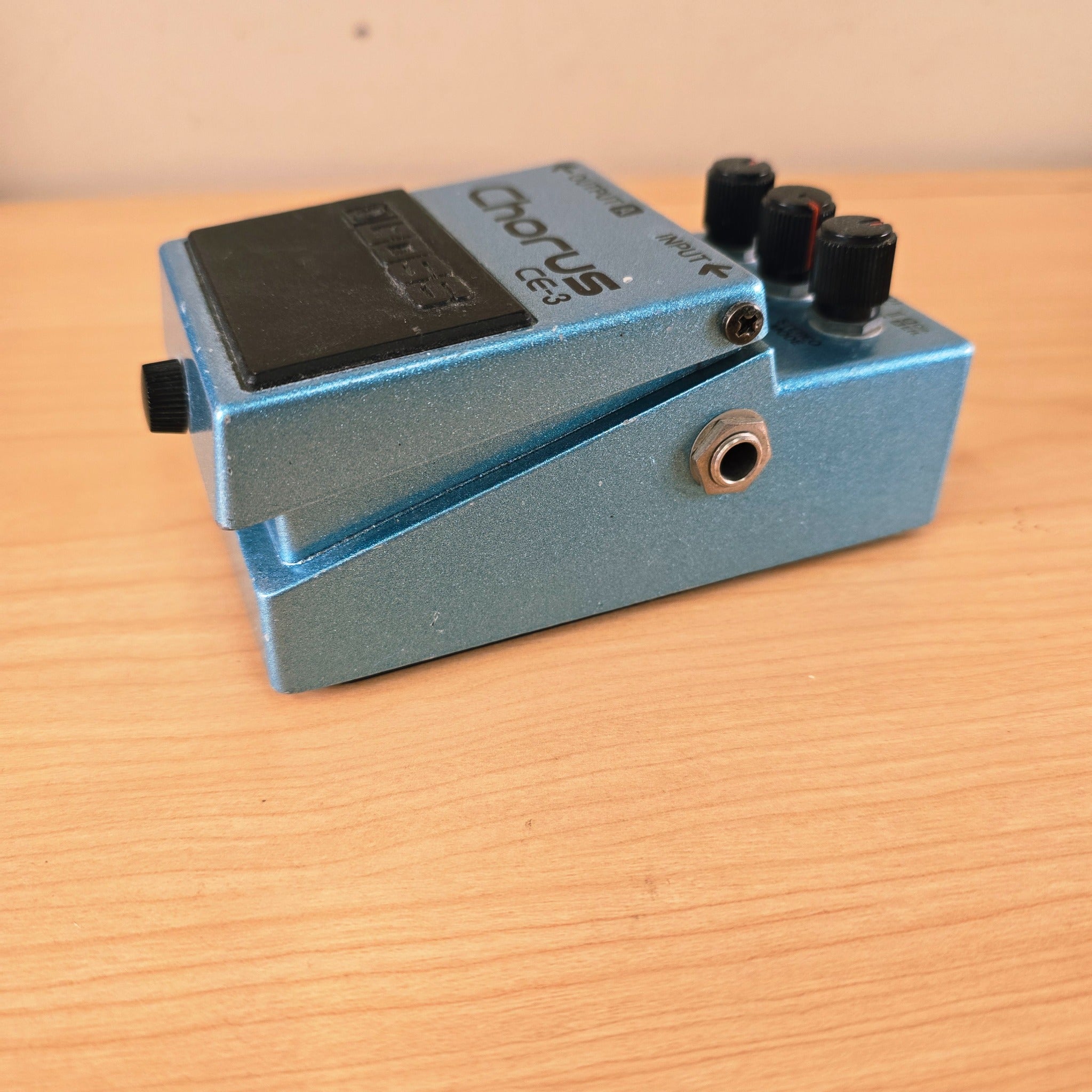 Vintage Boss CE-3 Chorus Pedal - Made in Japan – GuitarFinds