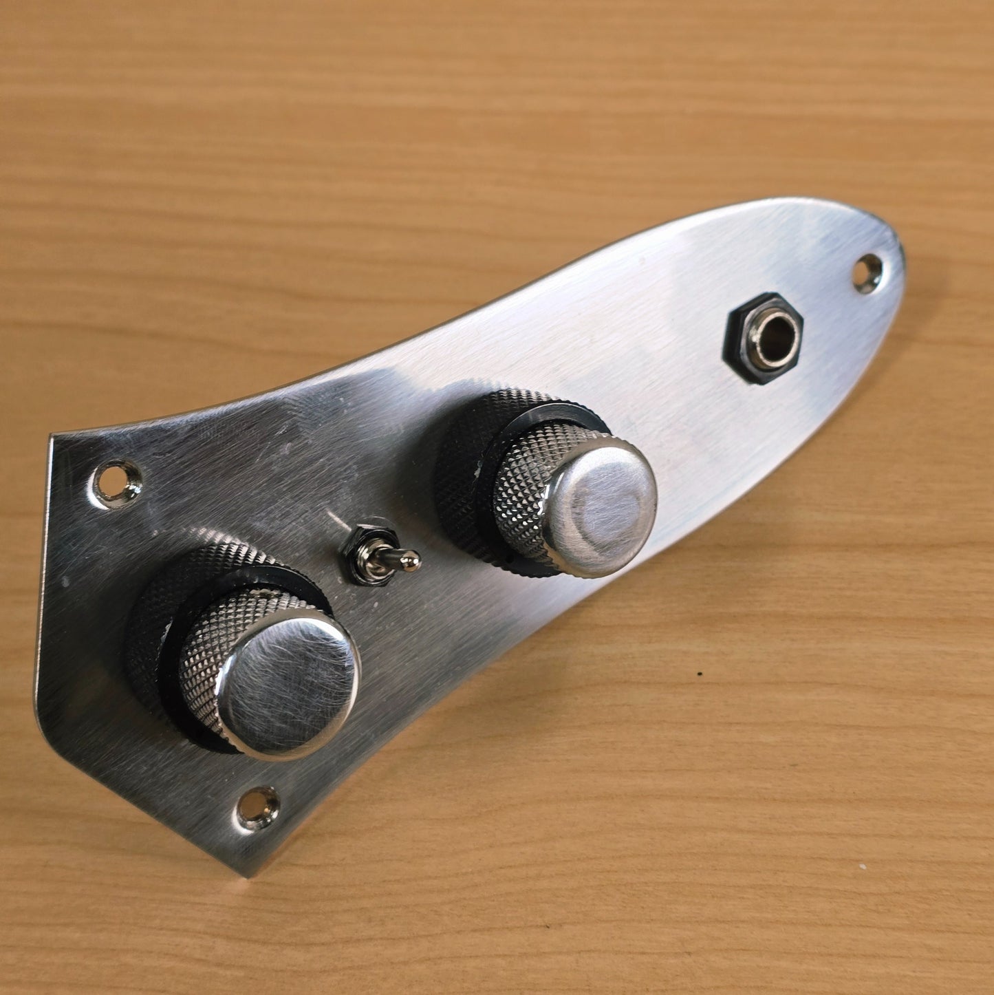 920D Custom Concentric Jazz Bass Control Plate with Toggle and Sozo Cap