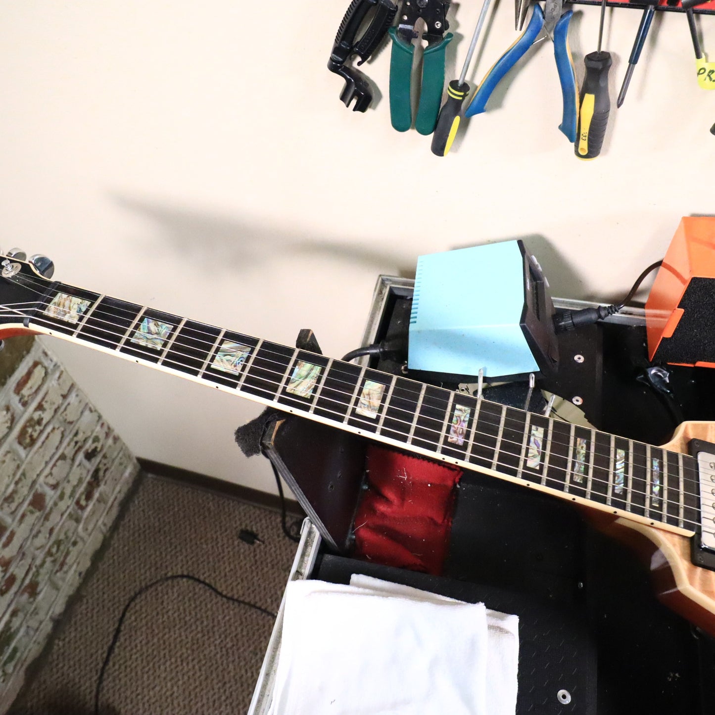 2003 Dean USA V Flame Maple Top Electric Guitar Mahogany Neck