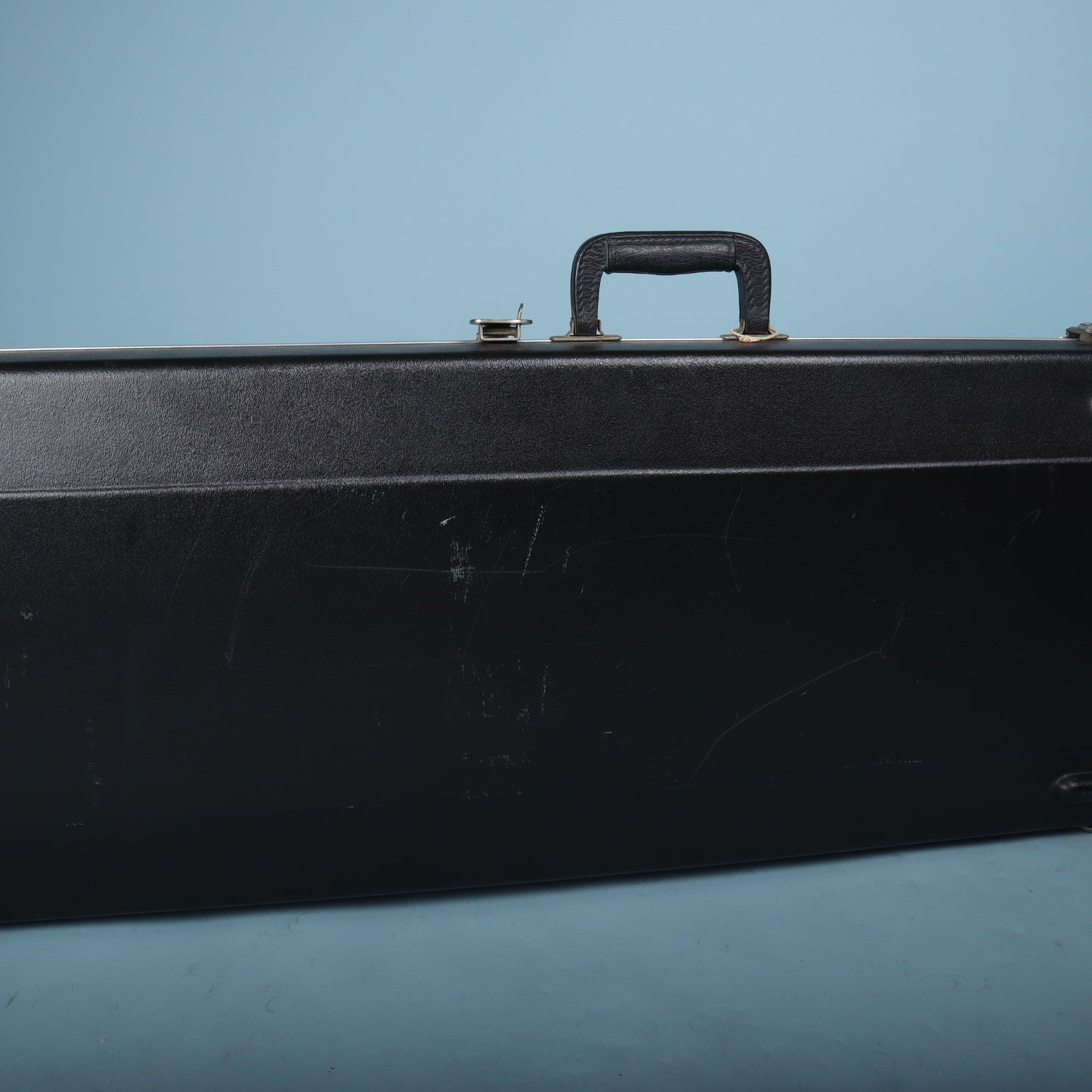 1980s Fender USA Molded Hardshell Rectangular Electric Guitar Case Black