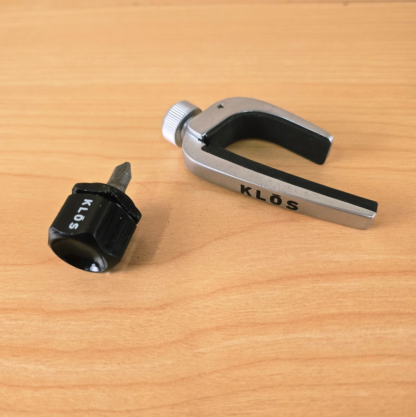 KLŌS Guitar Capo and Neck Adjustment Tool Set Accessories Case Candy