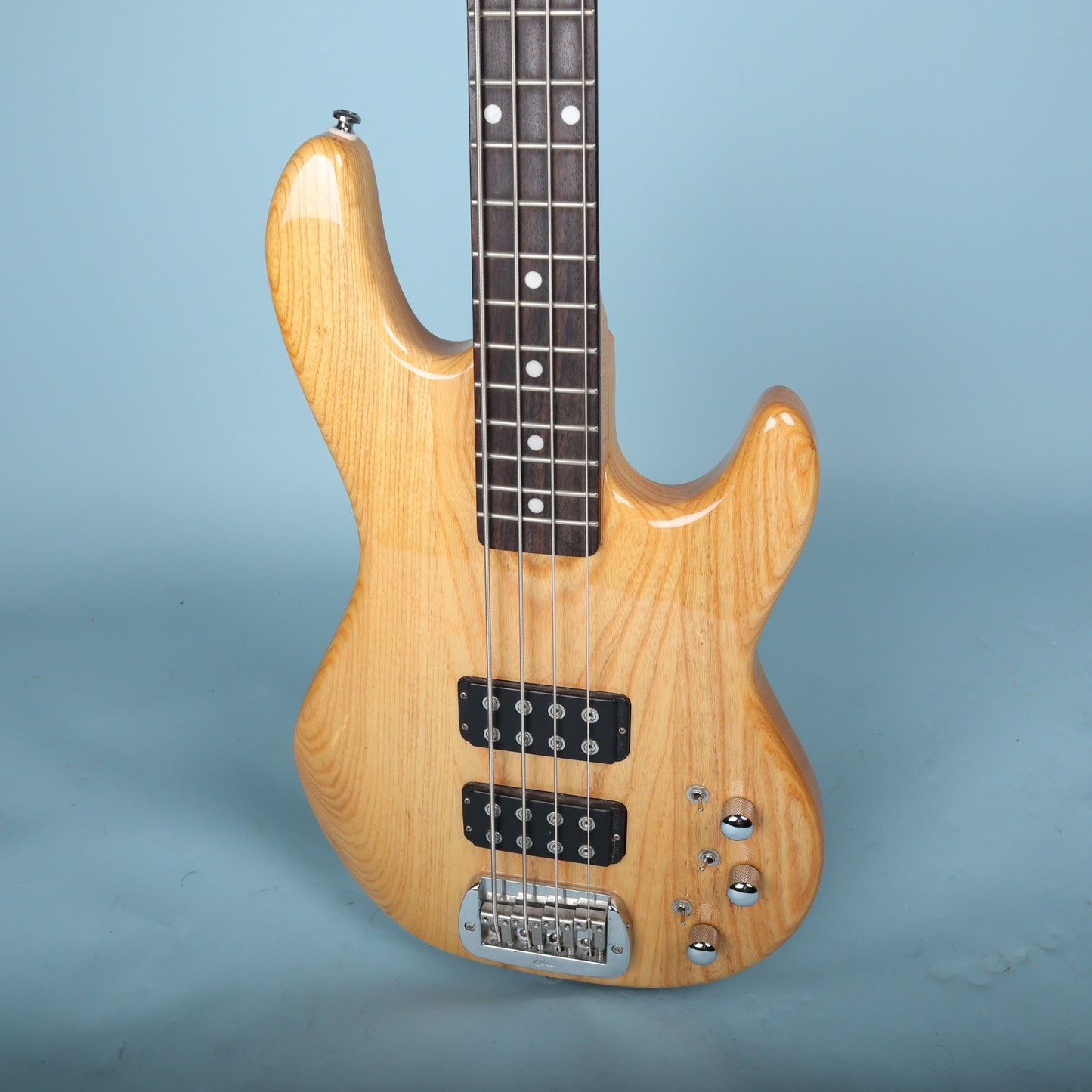 2007 G&L Tribute Series L-2000 Bass Guitar - Natural Gloss