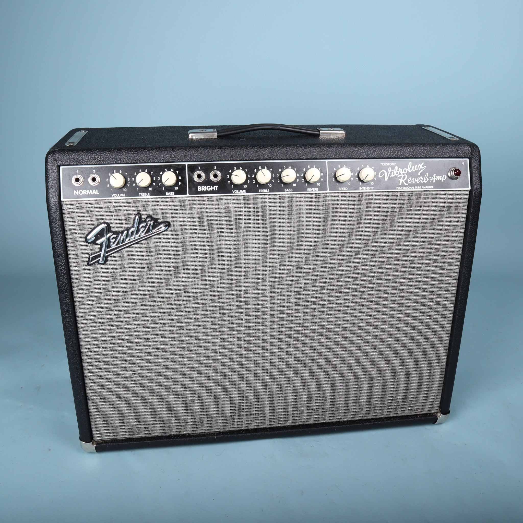 2005 Fender Custom Vibrolux Reverb 2x10 Tube Guitar Amplifier