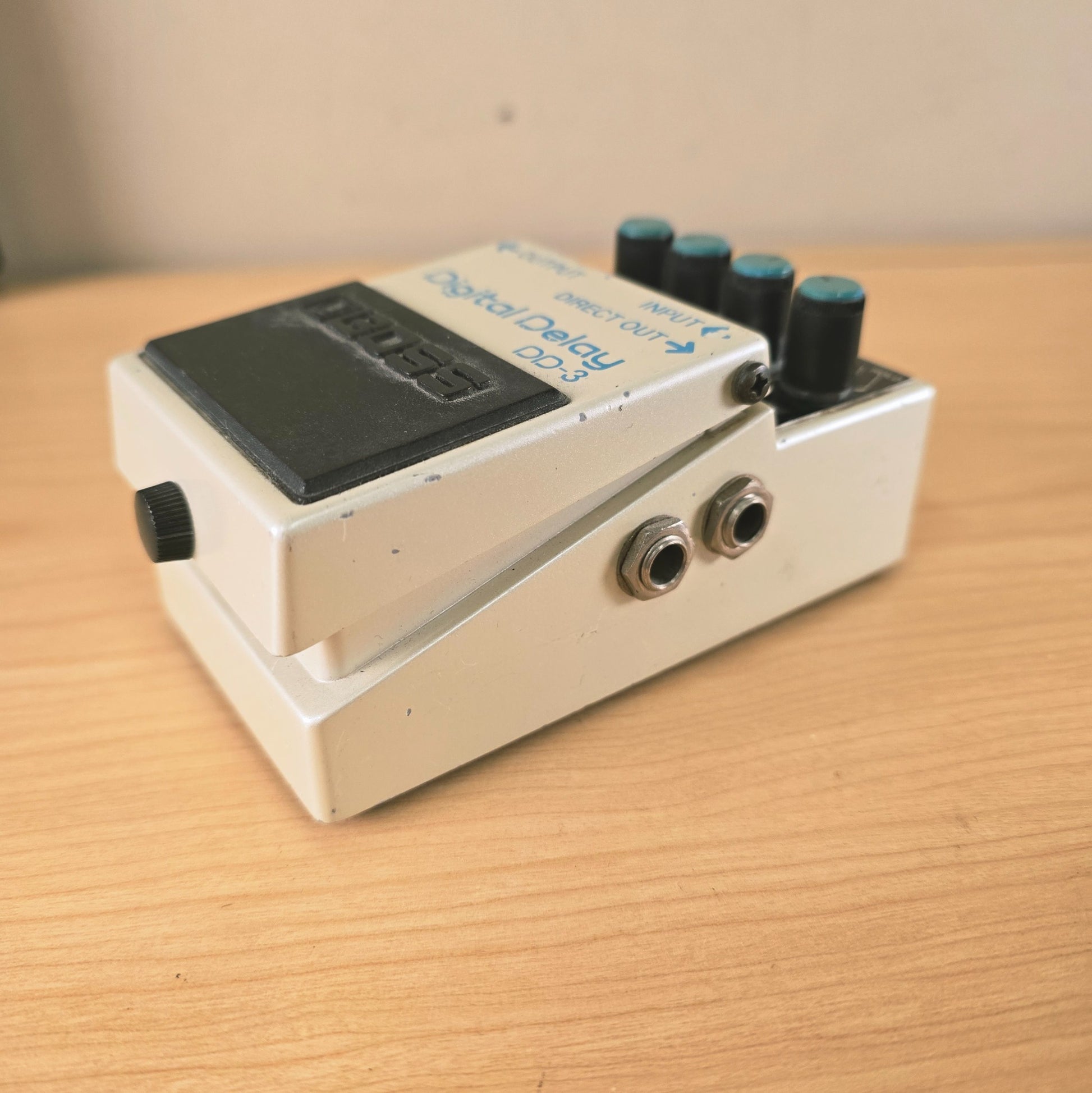 1995 Boss DD-3 Digital Delay Pedal ***Rare Pink Label***