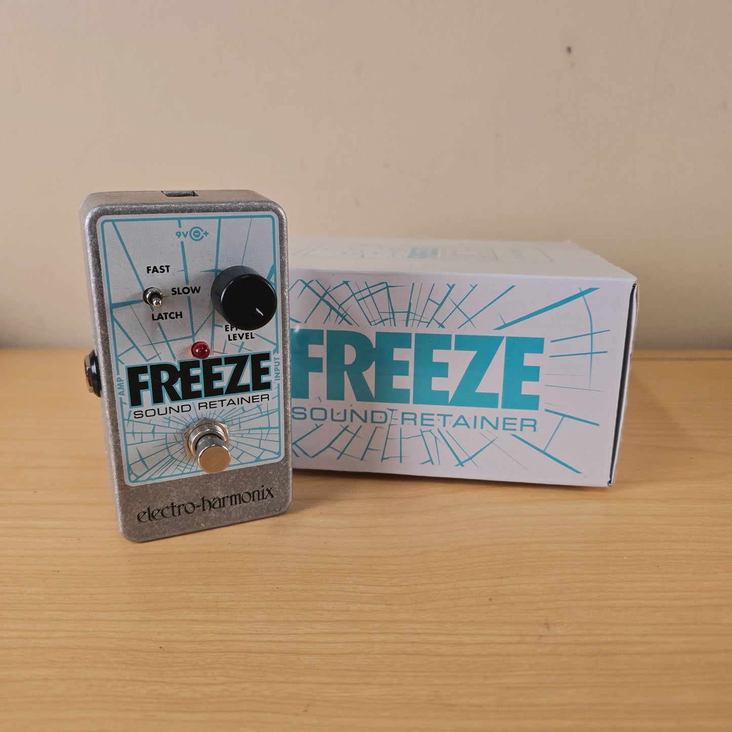 Electro-Harmonix Freeze Sound Retainer