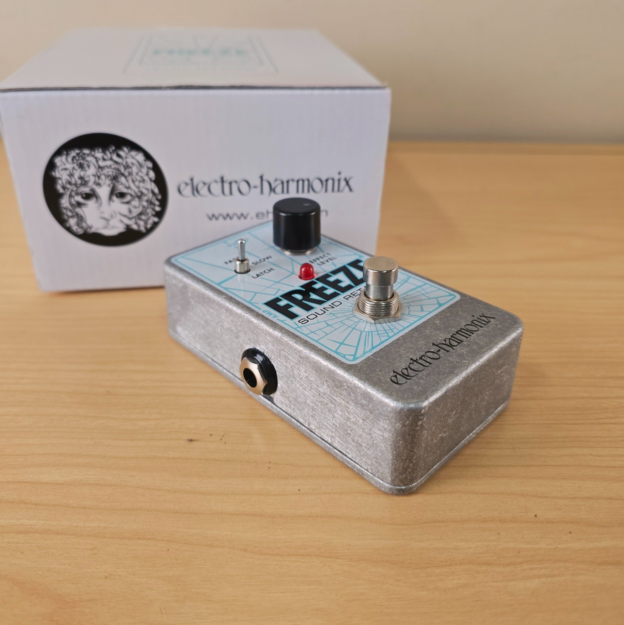Electro-Harmonix FREEZE 美品　付属品完備 Electro-Harmonix Freeze Sound Retainer Pedal – GuitarFinds