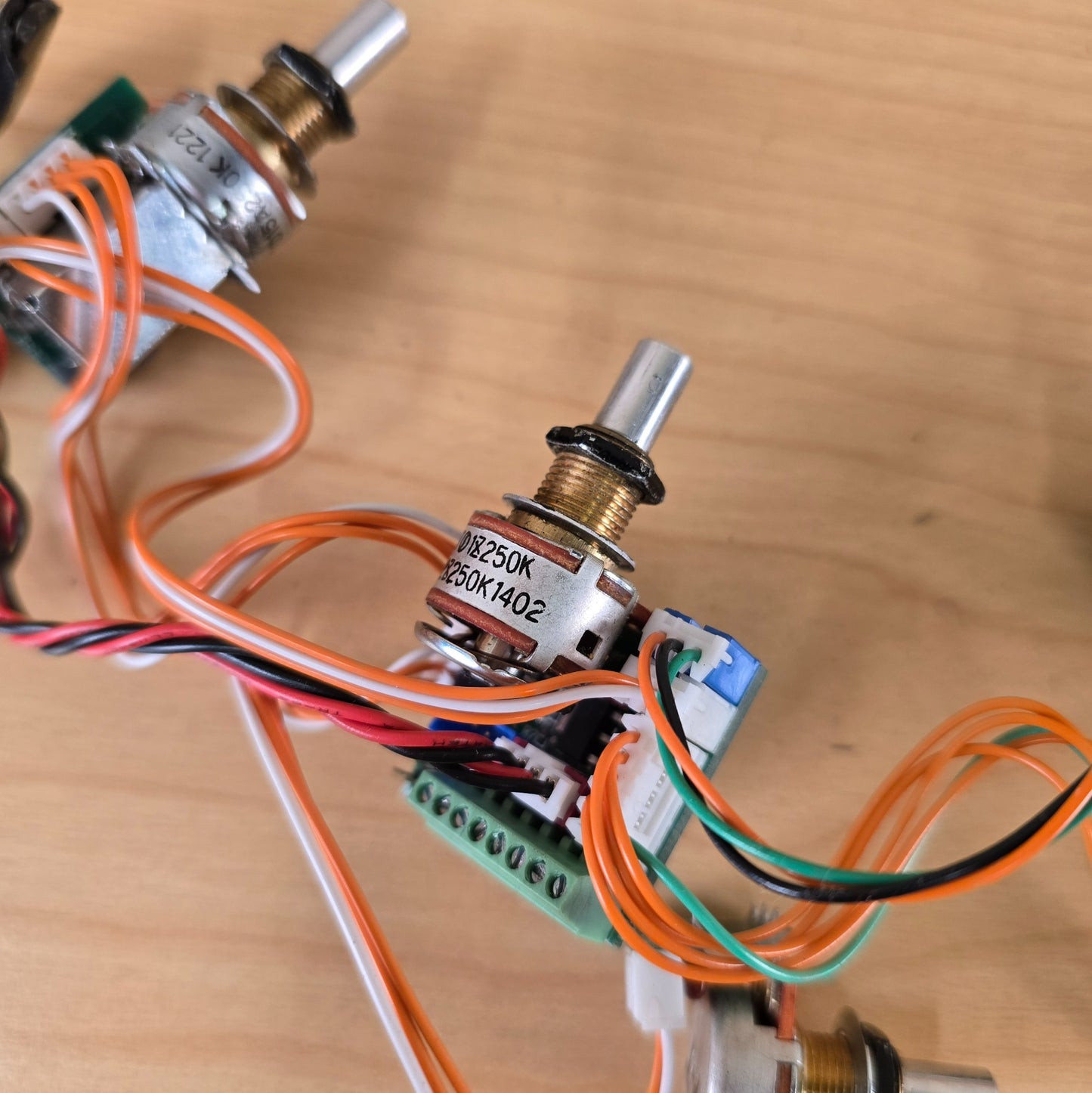 Mike Pope Onboard 5 Knob Bass Preamp Harness Flex Core