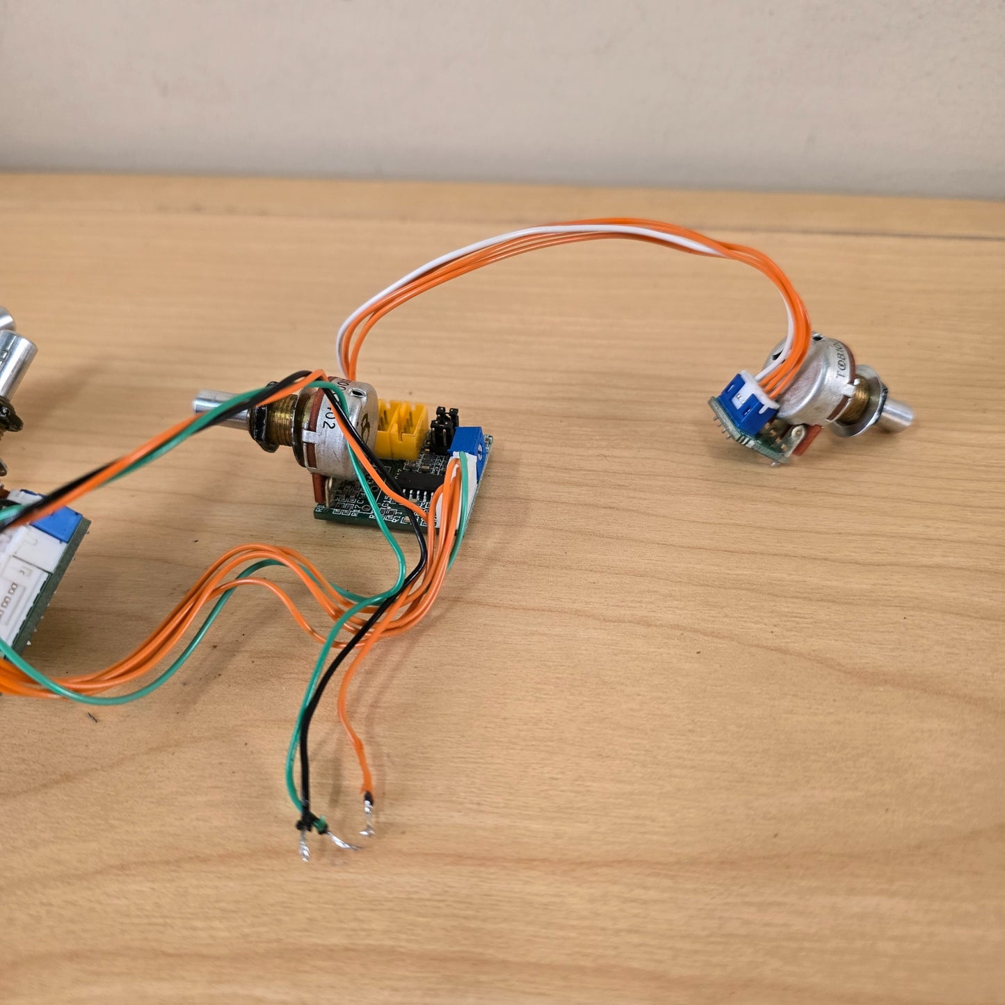 Mike Pope Onboard 5 Knob Bass Preamp Harness Flex Core